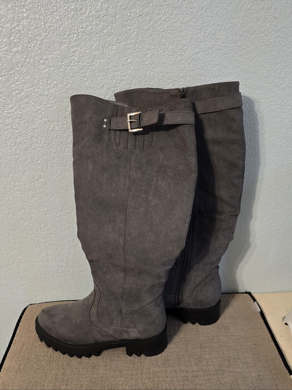 NWOT Women's Gray Suede Knee-High Buckle Boots